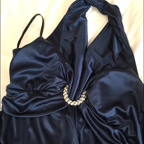 💙 Navy Blue Silky Halter Neck Cocktail Dress 💙 - Picture 3 of 4